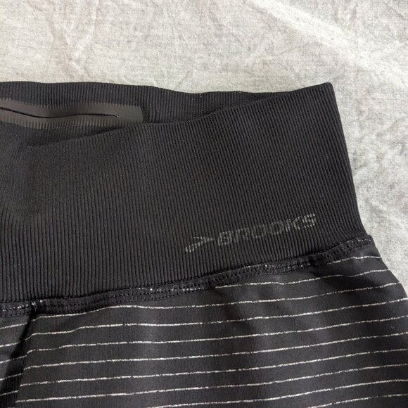 Brooks Athletic Capris Black - Light Grey Ombre Small - Picture 2 of 4